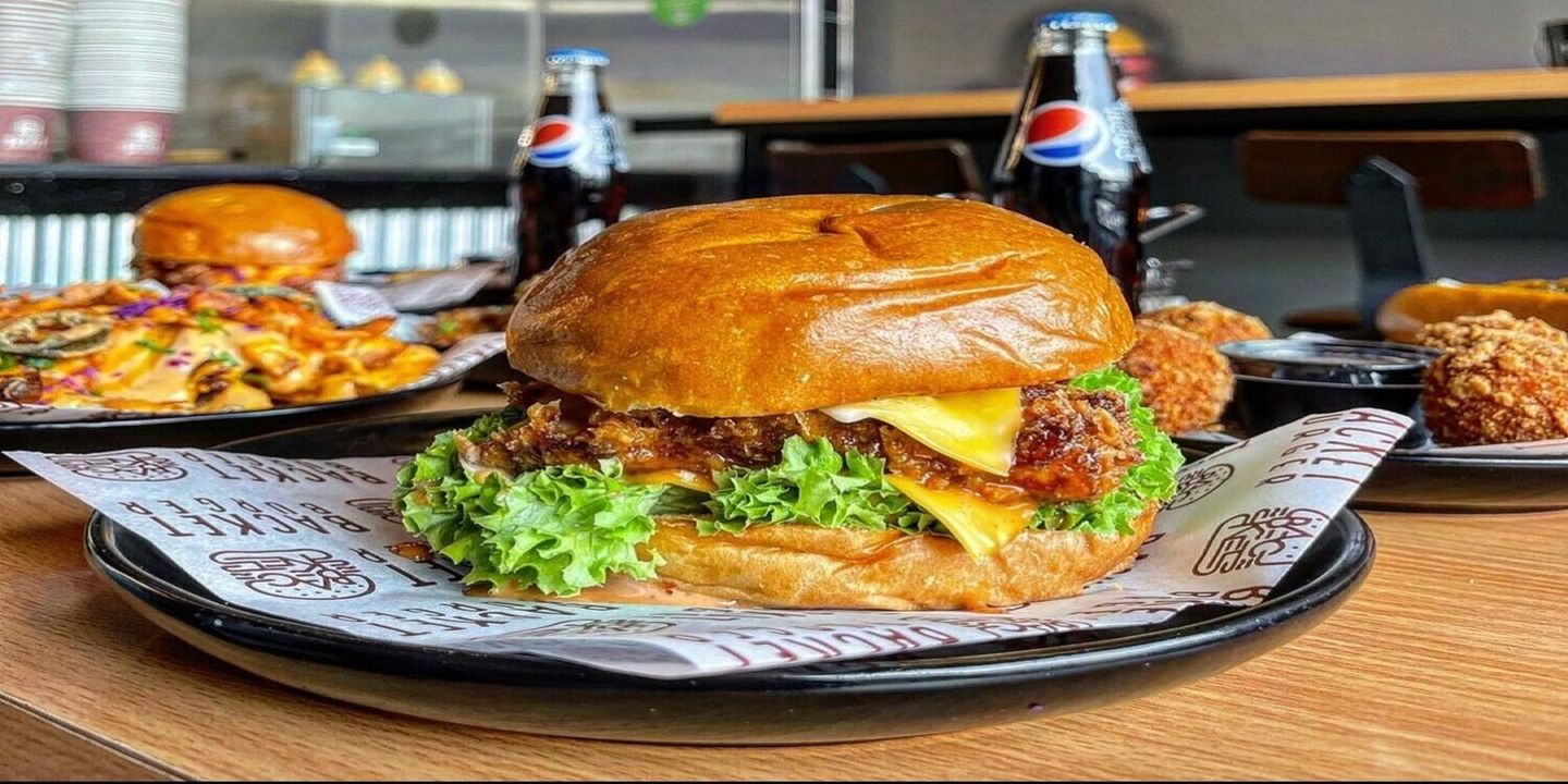 BACKET Burger cover