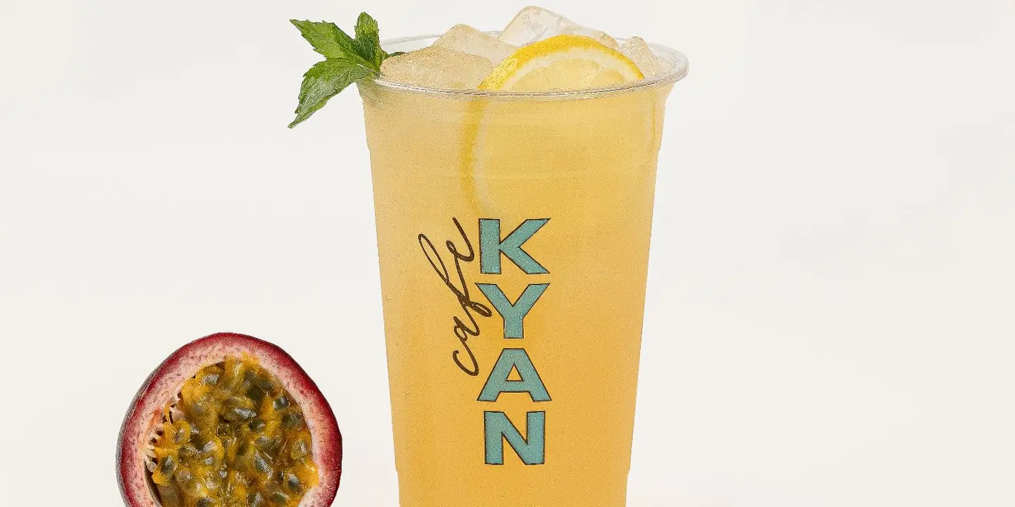 Kayan cover