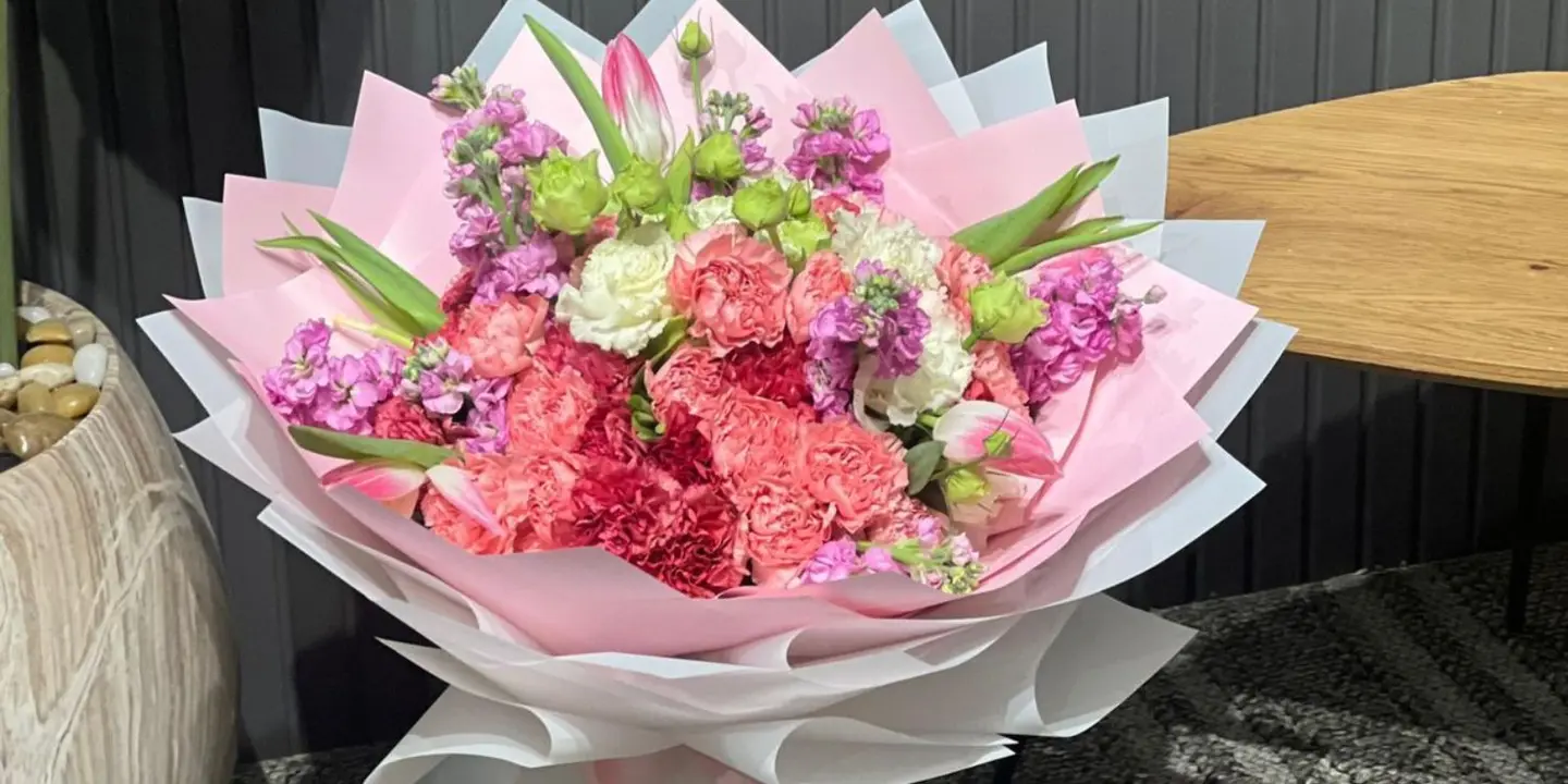 فلورا روز cover