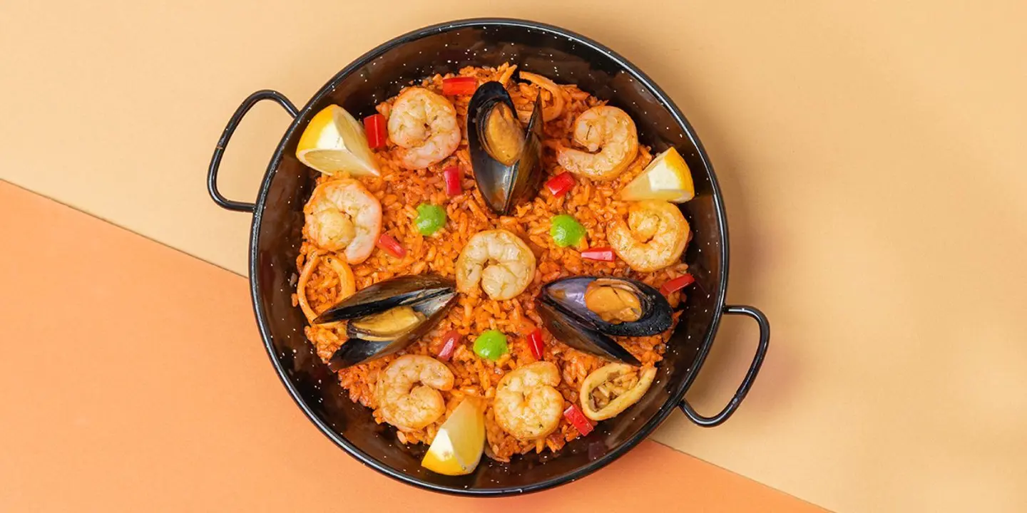 Paella pan cover