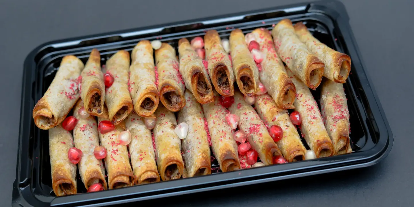 بداية العنب cover