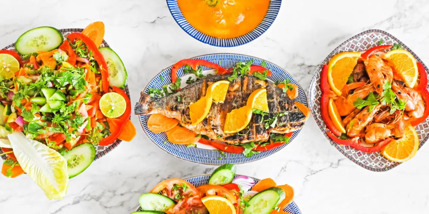 سمك حكاية cover