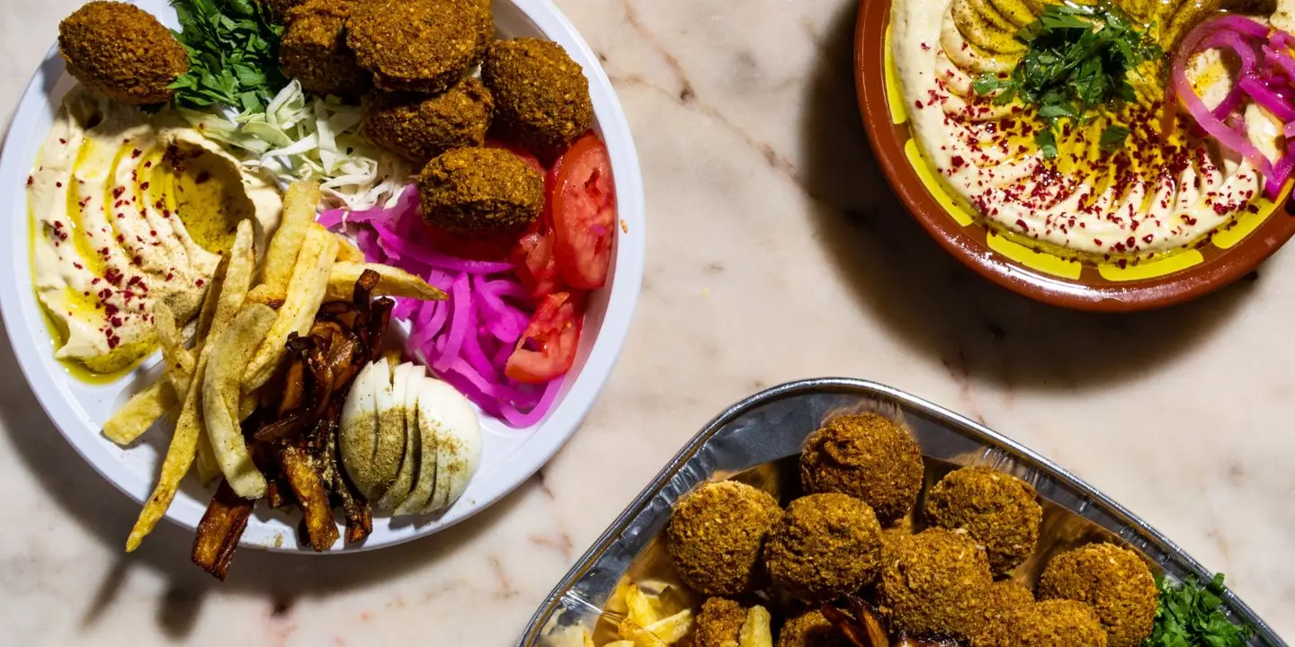 فلافل فيحاء دمشق cover