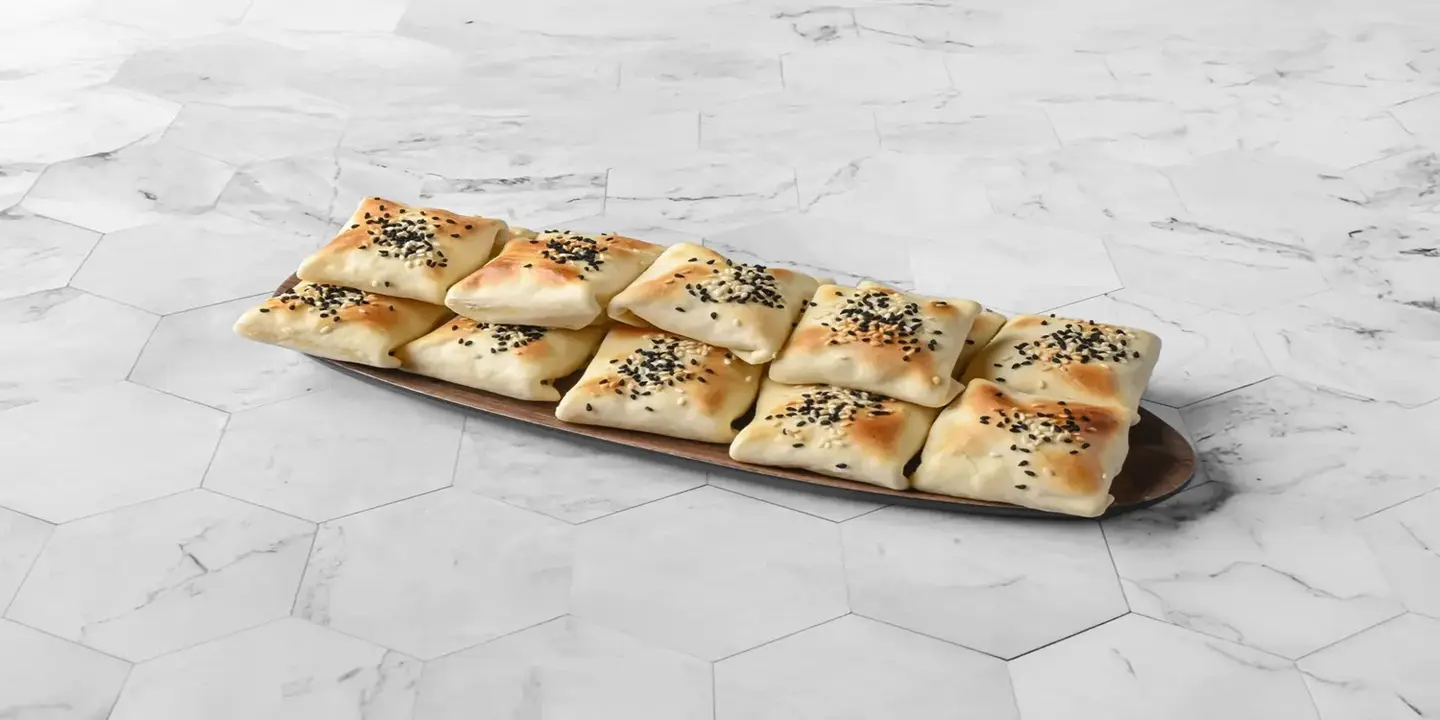 Delicious dough cover