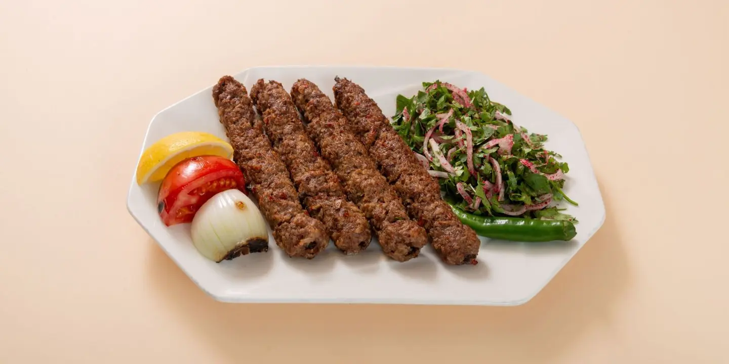 مطعم عسف cover