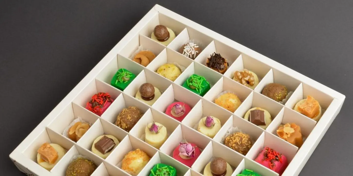 Anastna Abunar modern sweets cover