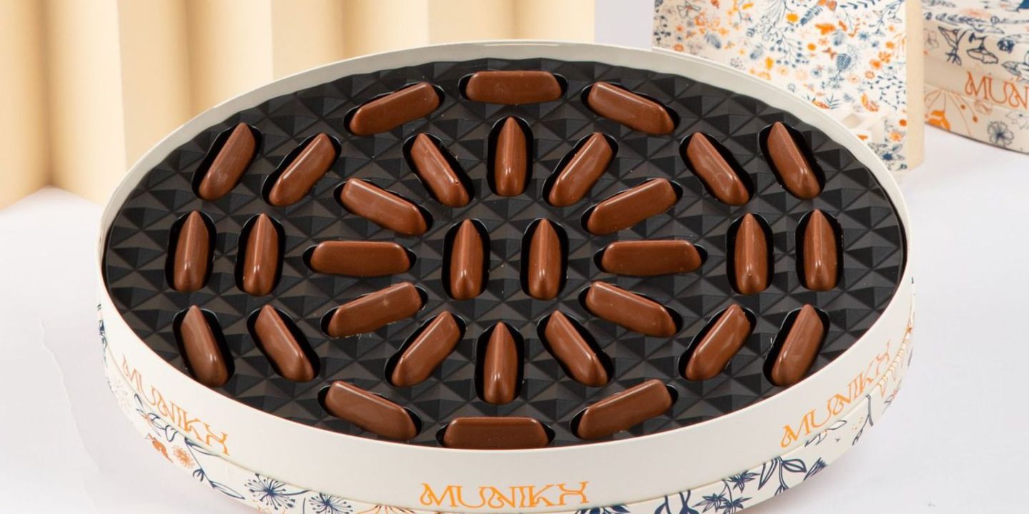 ذوق وحلو cover
