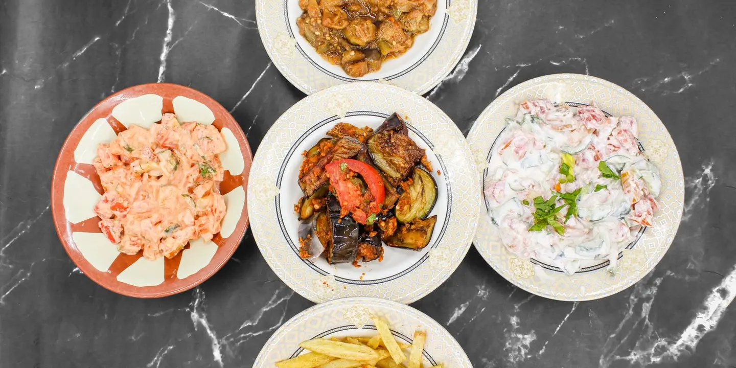 منطقة الفول و الفلافل cover