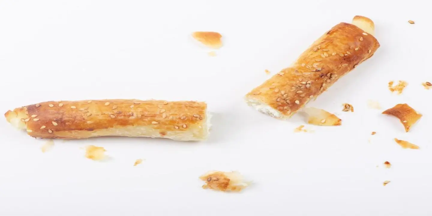 ALAJEENA LAZEEZA cover