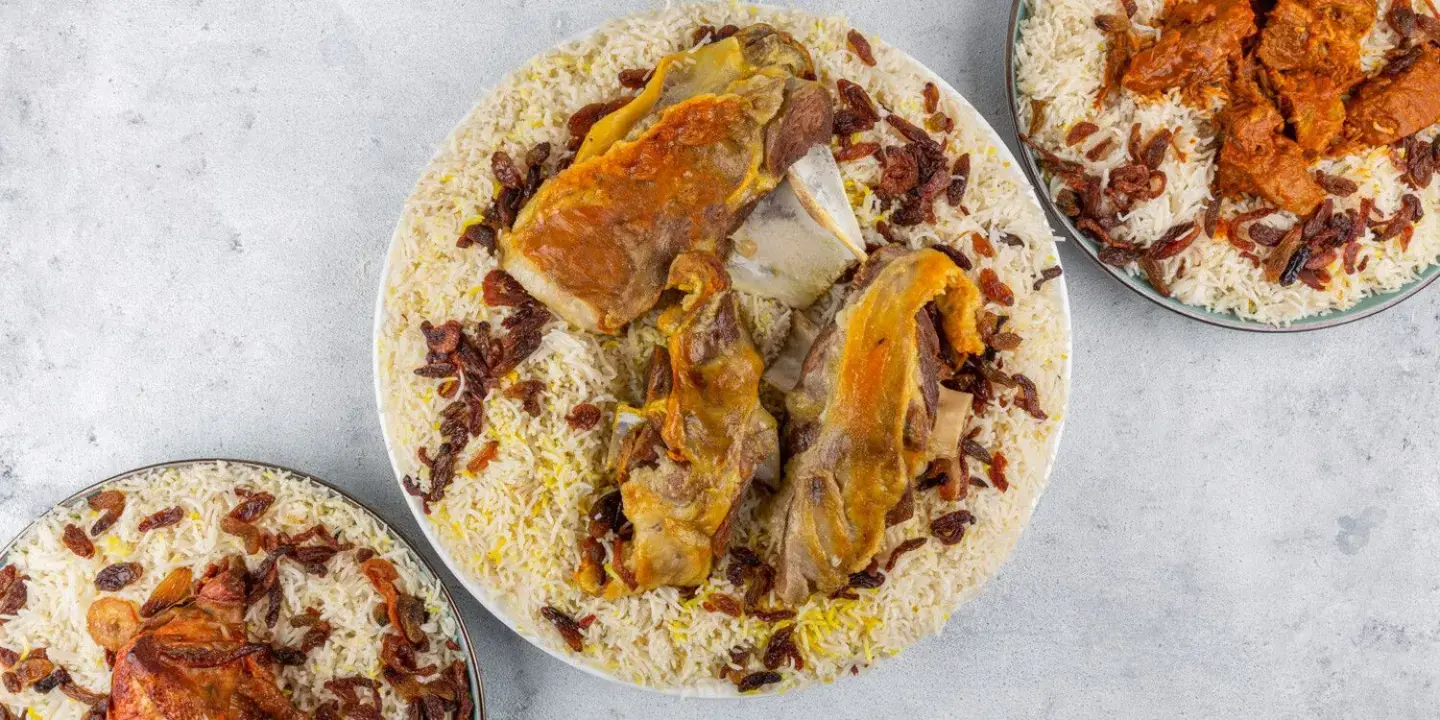 Alghomgham restaurants cover