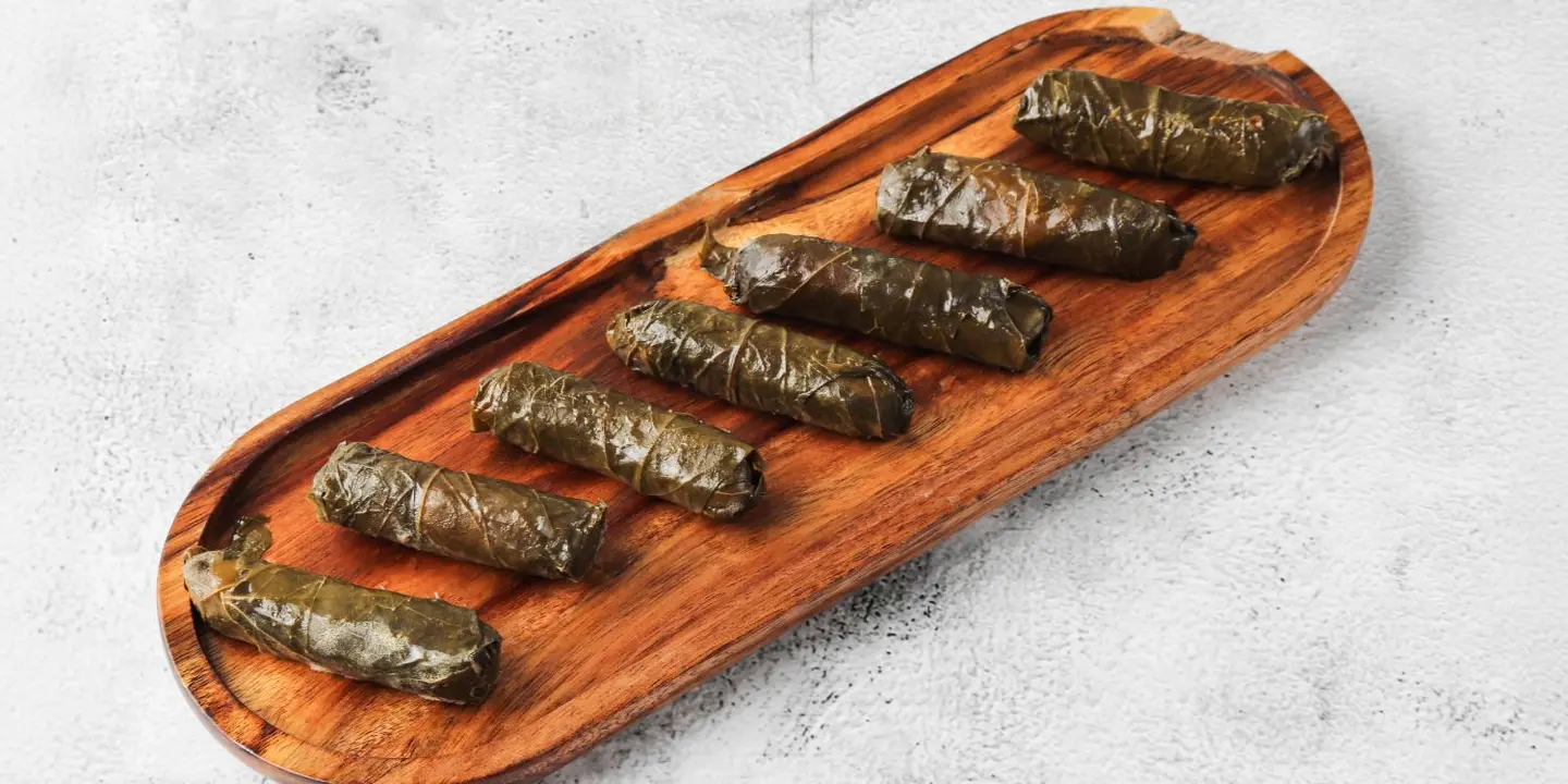 ورقة عنبة cover