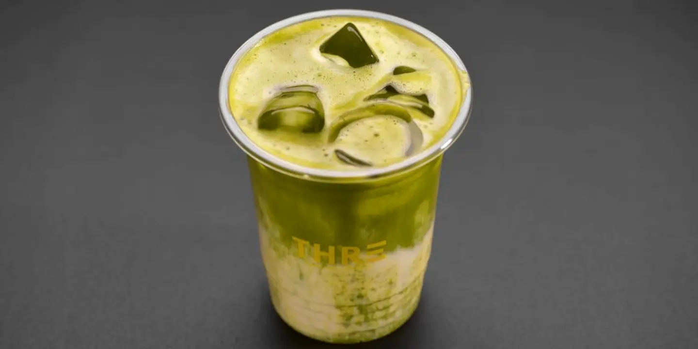 ثري كوفي cover