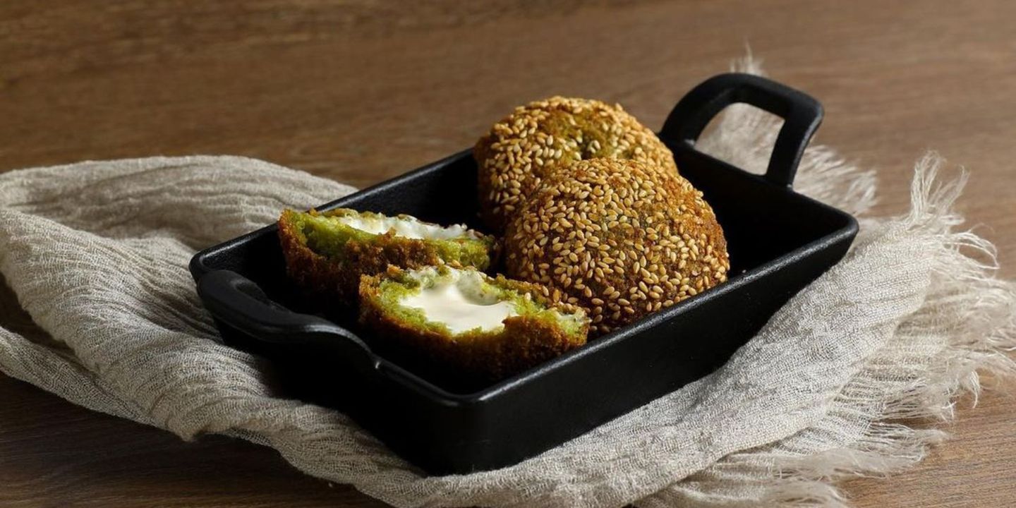 عروسة فلافل cover