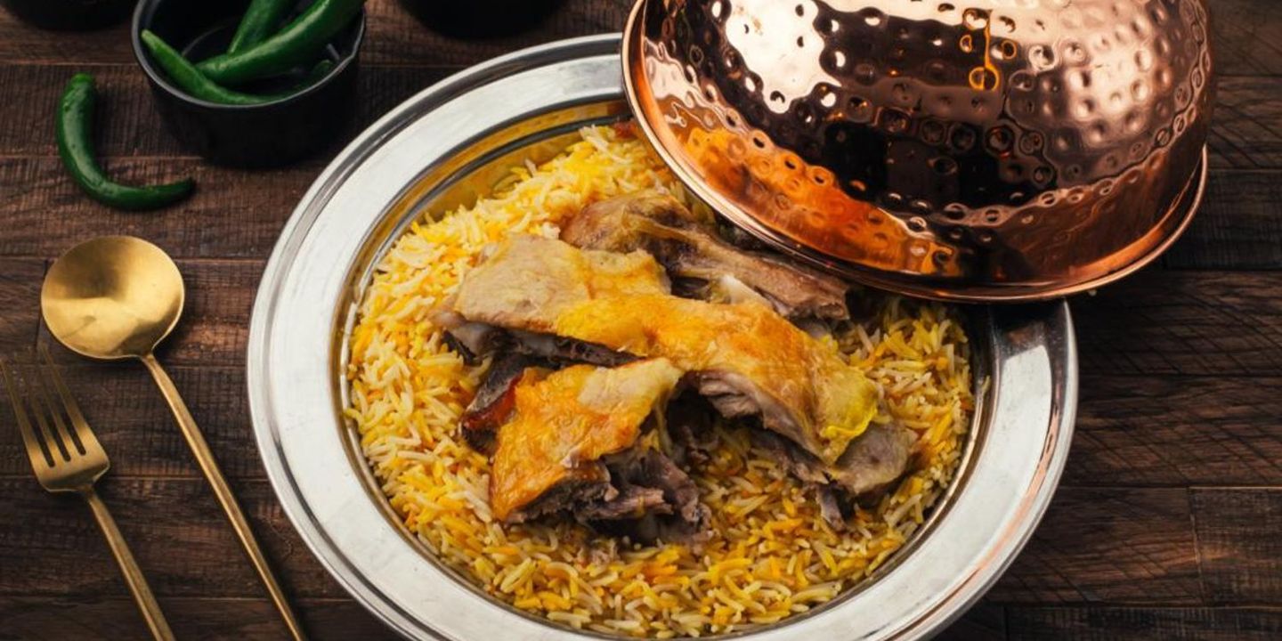 القرية اليمنية cover