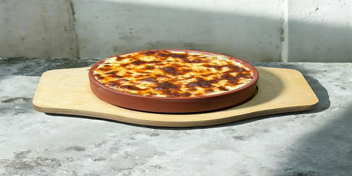 طاسة وجبنة cover