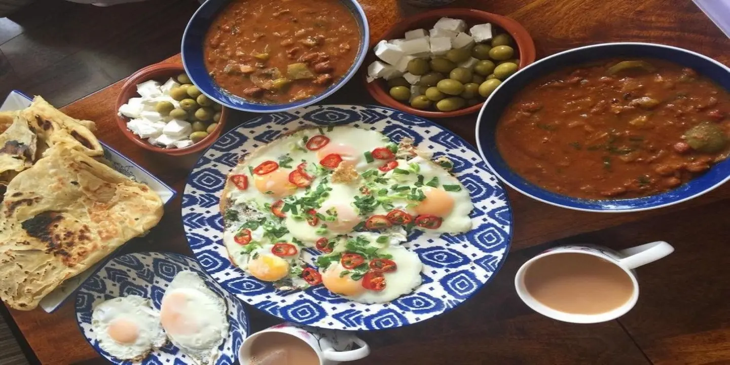 كافتيريا بر و ابيض القريات hero