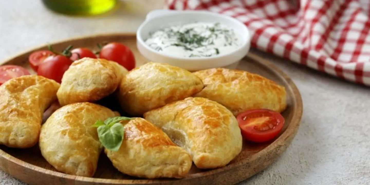 بيت المنتو والعنب  cover