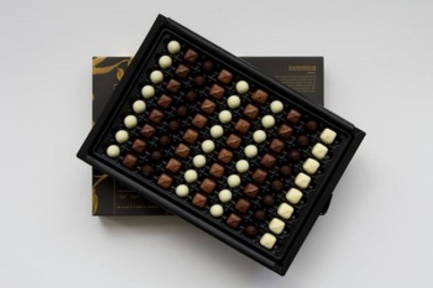 Petit Anoush Box