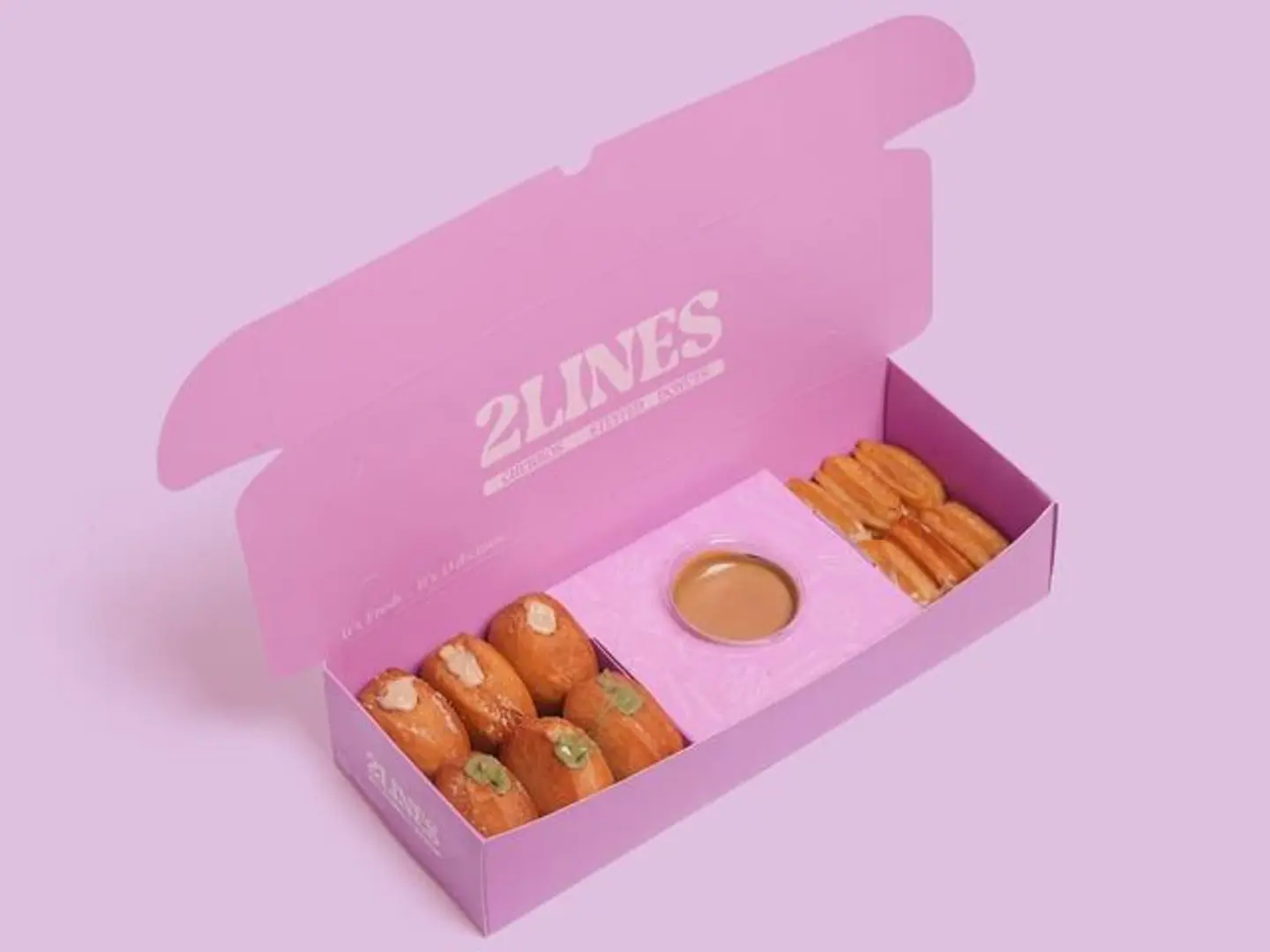 بوكس مكس دونات ٦ قطع وميني تشوروز محشية٦ قطع