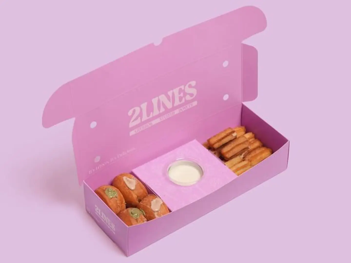 بوكس مكس ٤قطع دونات محشية و١٢ قطع تشورز محشية