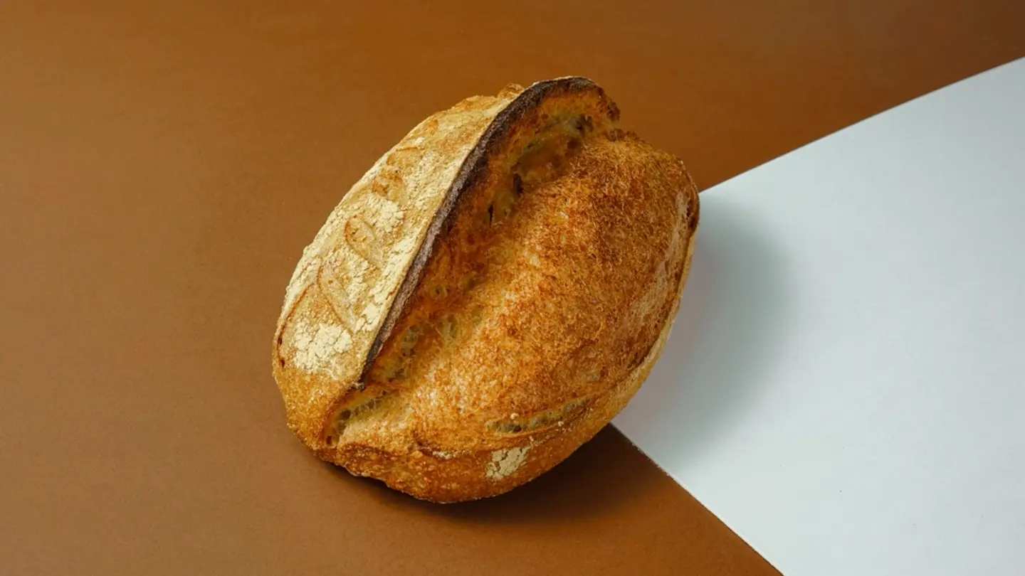 Medium Country Bread With Grain's Porridge
