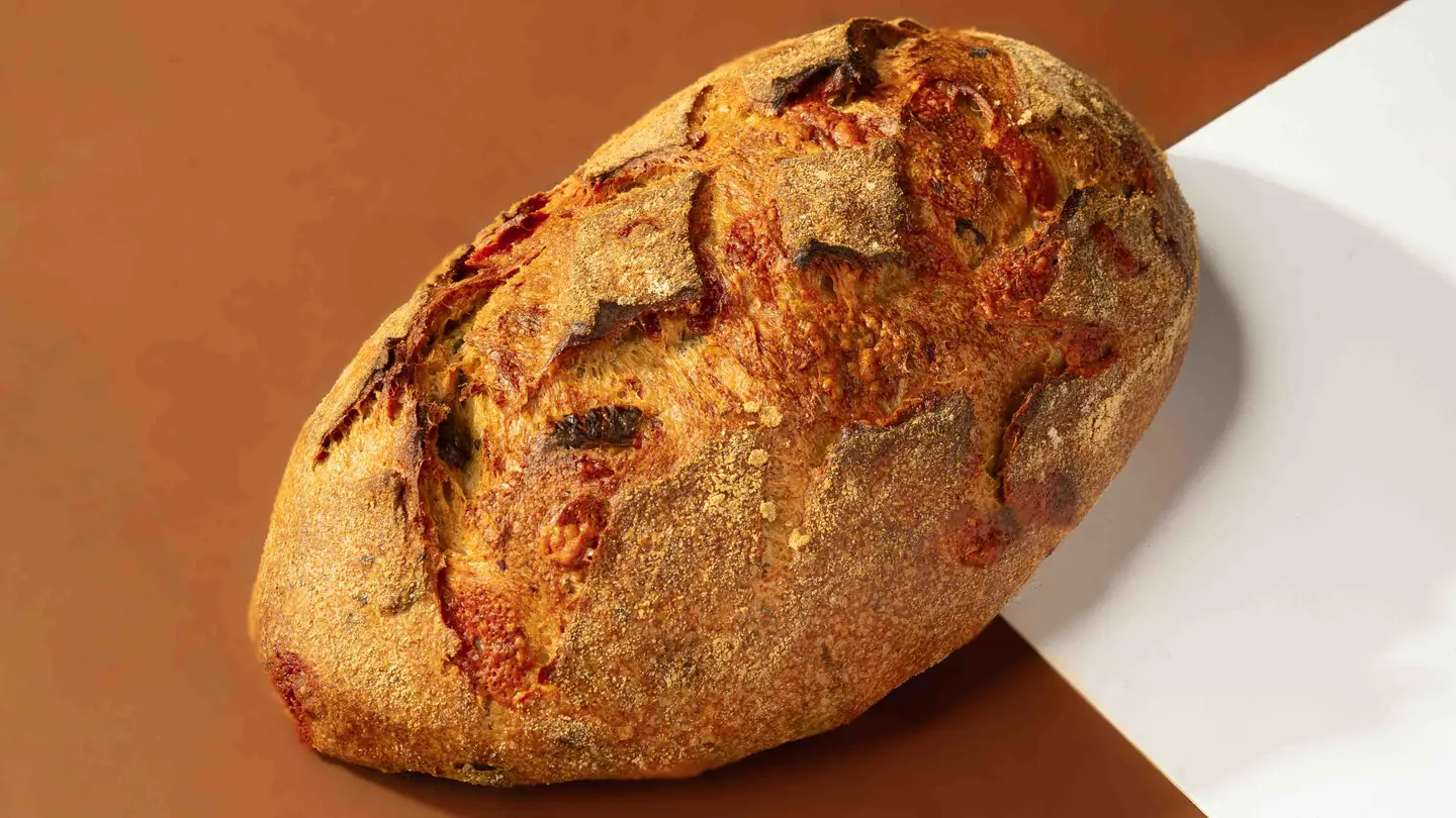 Medium Country Bread With Cheddar Cheese And Jalapeño