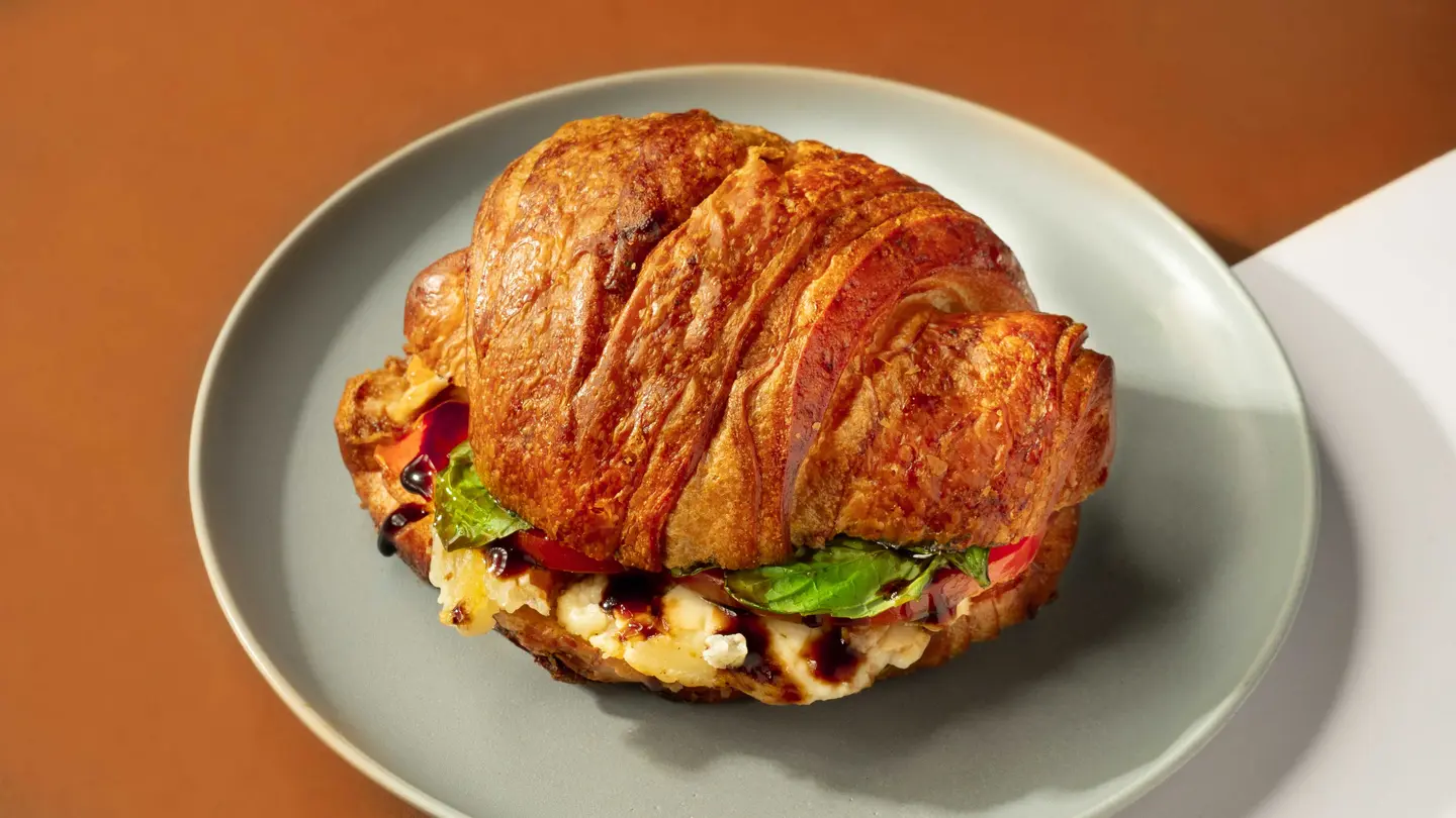 Halloumi Croissant Sandwich