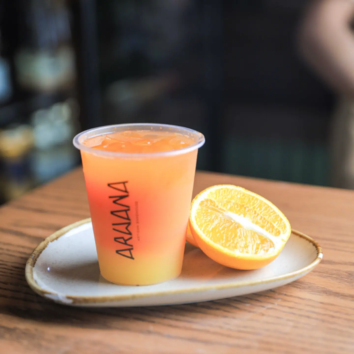 عصير برتقال وتفاح