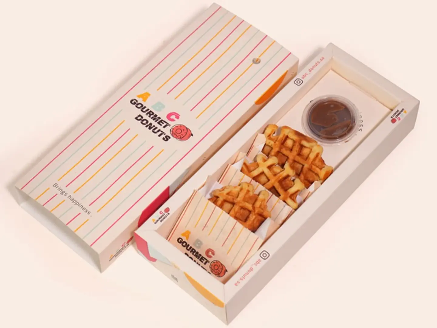 Classic Waffle With Outside Sauce