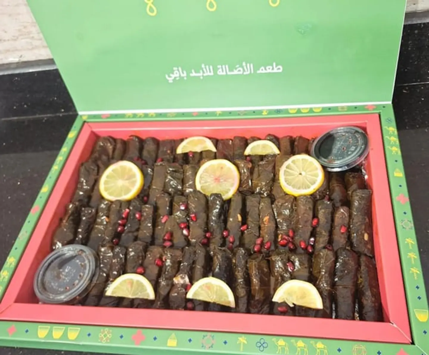 Large Box Of Grape Leaves