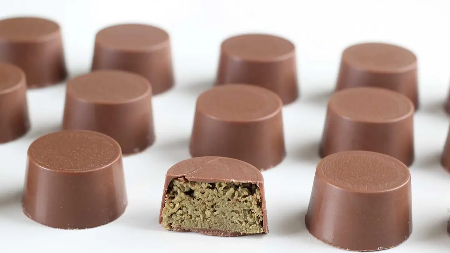 Adeem Pistachio 14 Pices