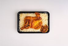 نص دجاج مظبي مع رز مبهر