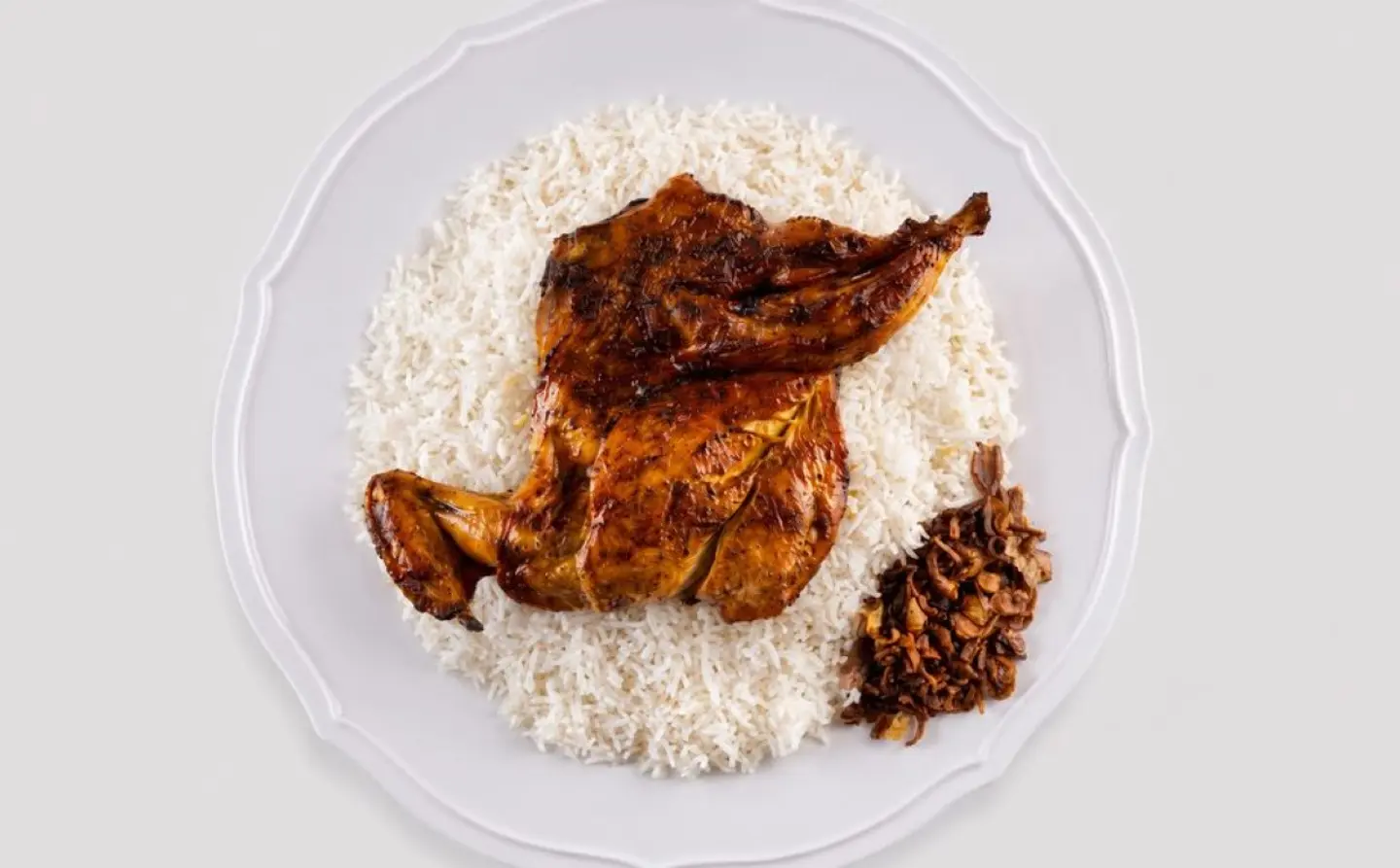 Madhbi Chicken With White Rice