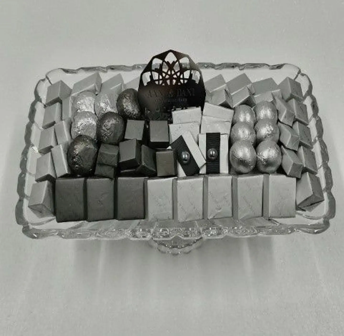 صحن زجاجي مستطيل فضي