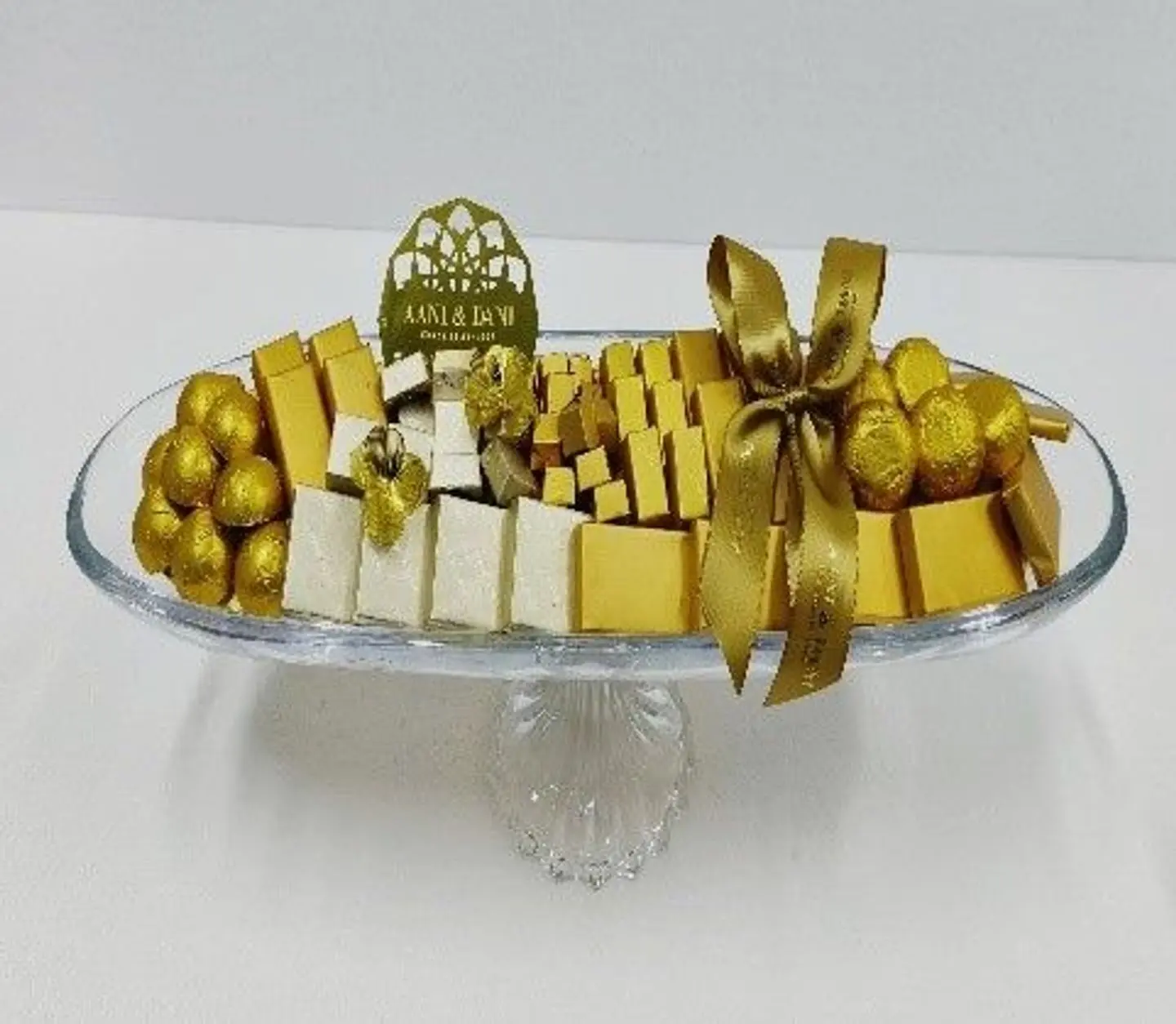 فازة بيضاوية شفافة كريستال ذهبي