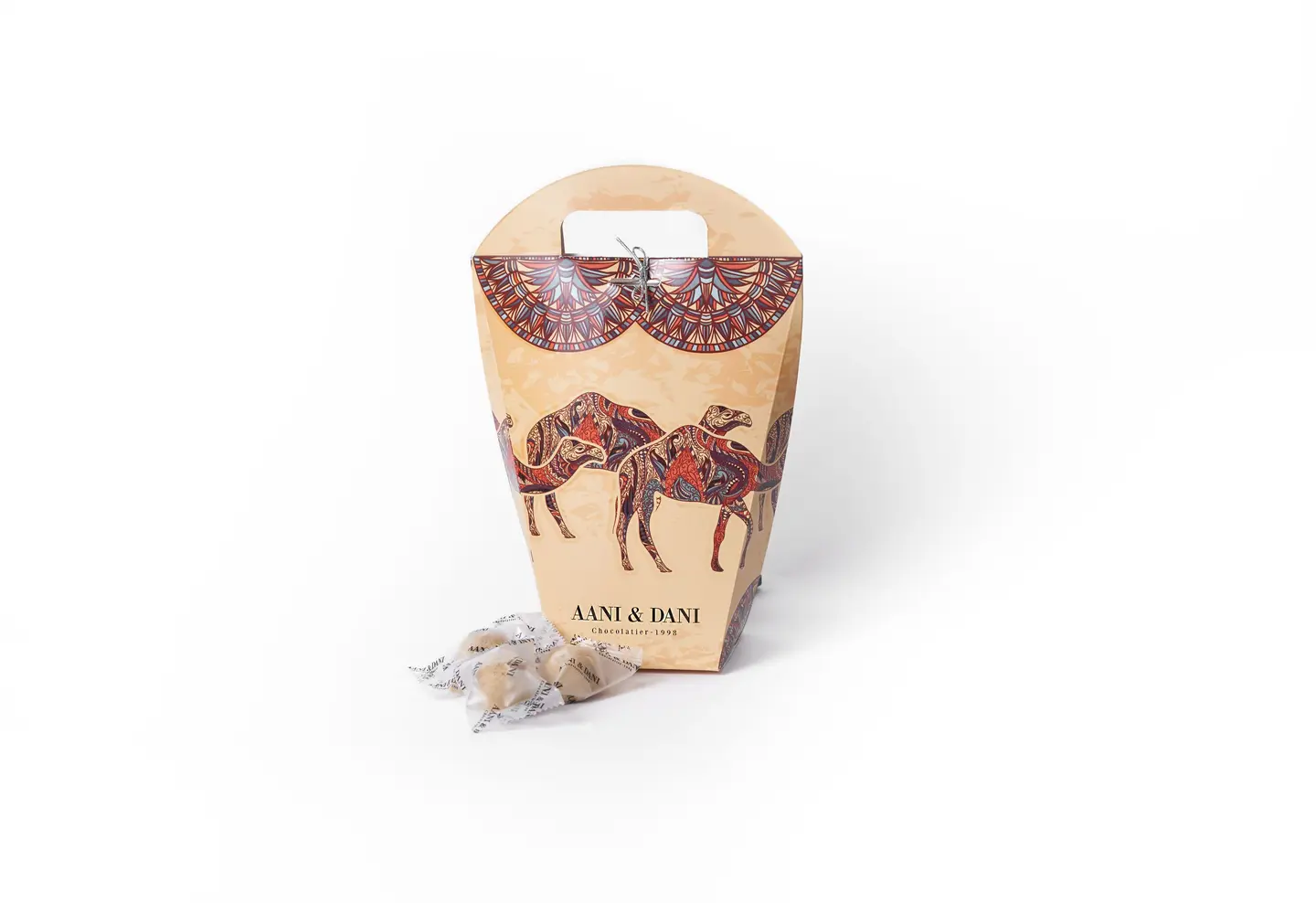 Samraa Box