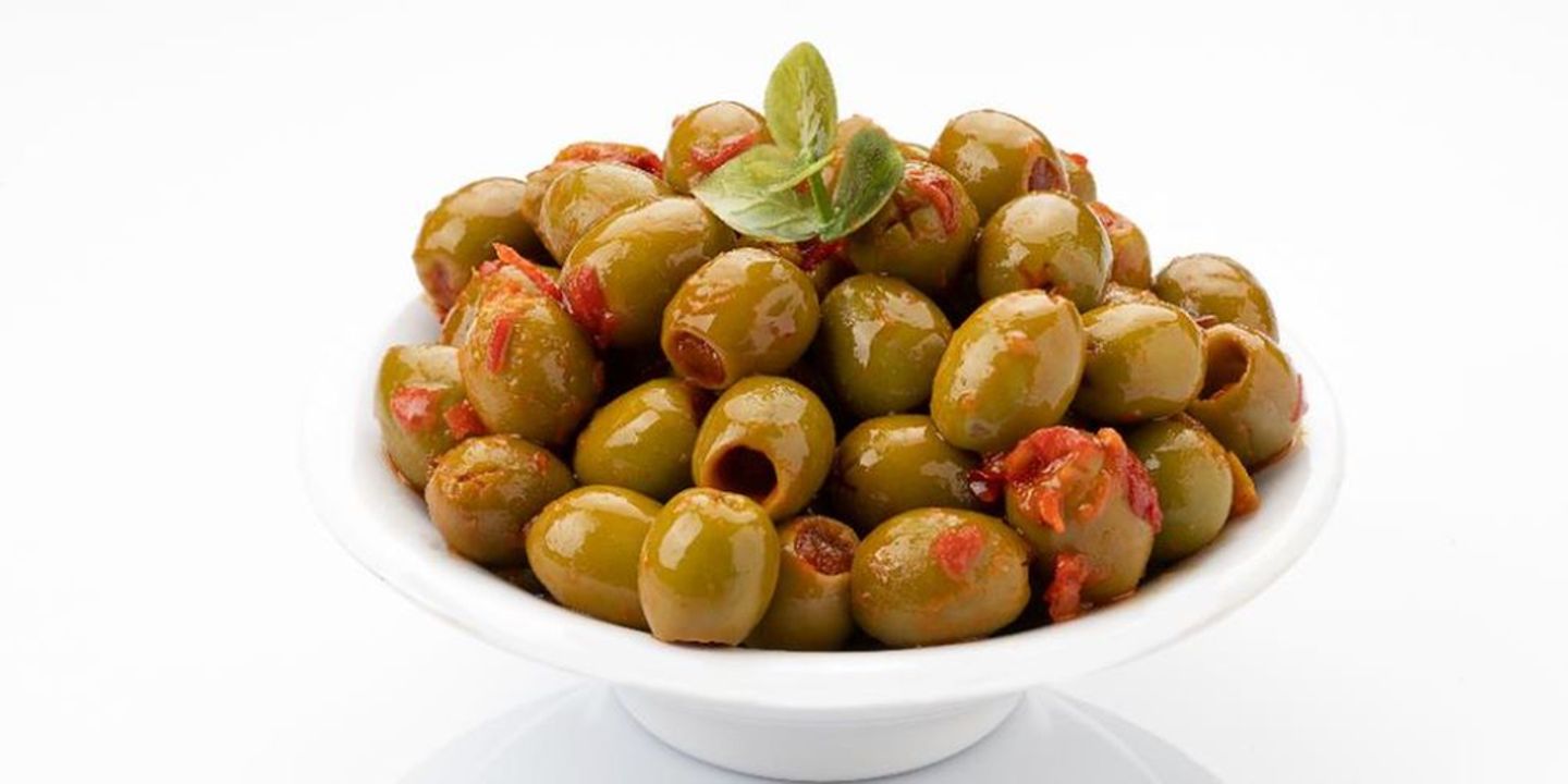 زيتون محشي حار