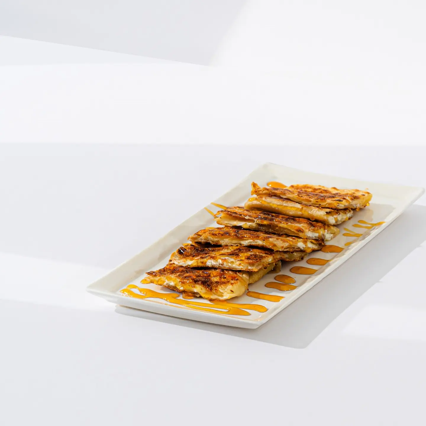 مطبق لبنة عسل