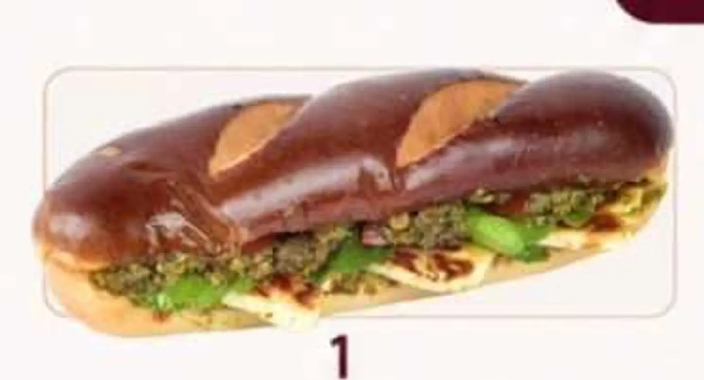 ساندويتش بريتزل حلومي