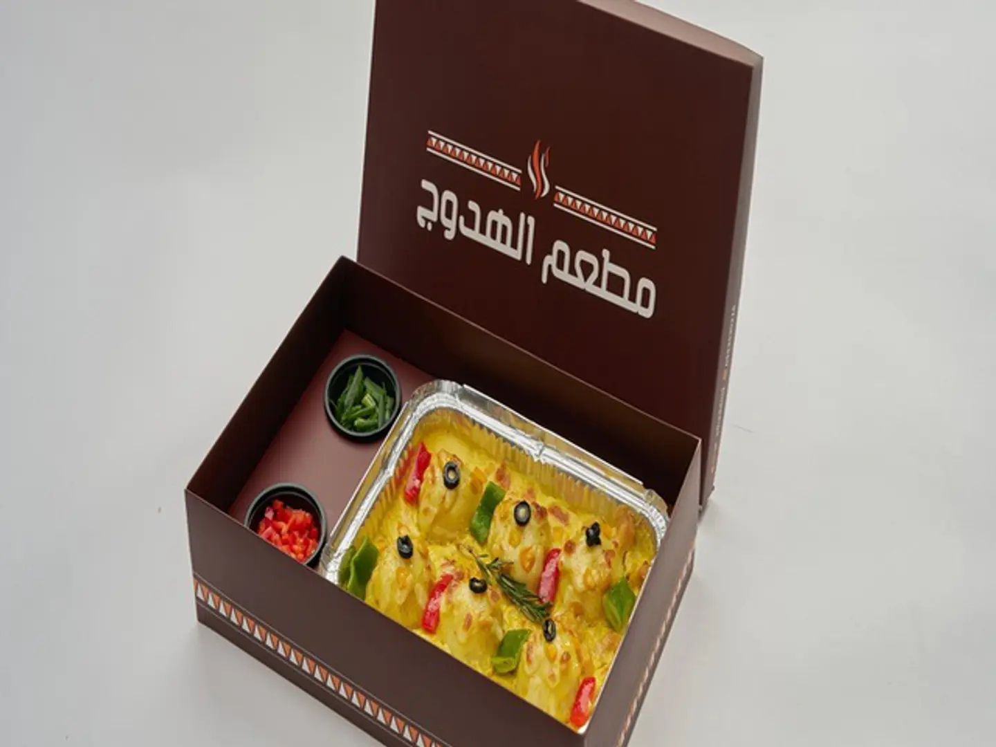 وجبة كرات البطاطس بقطع الدجاج