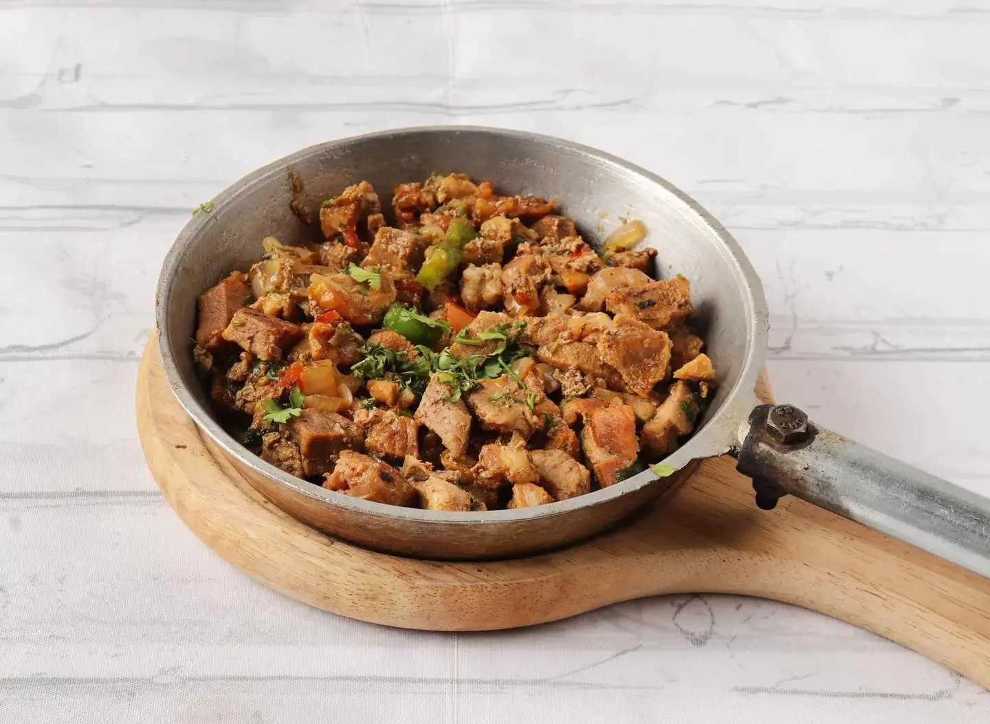 صحن مشكل مقلقل