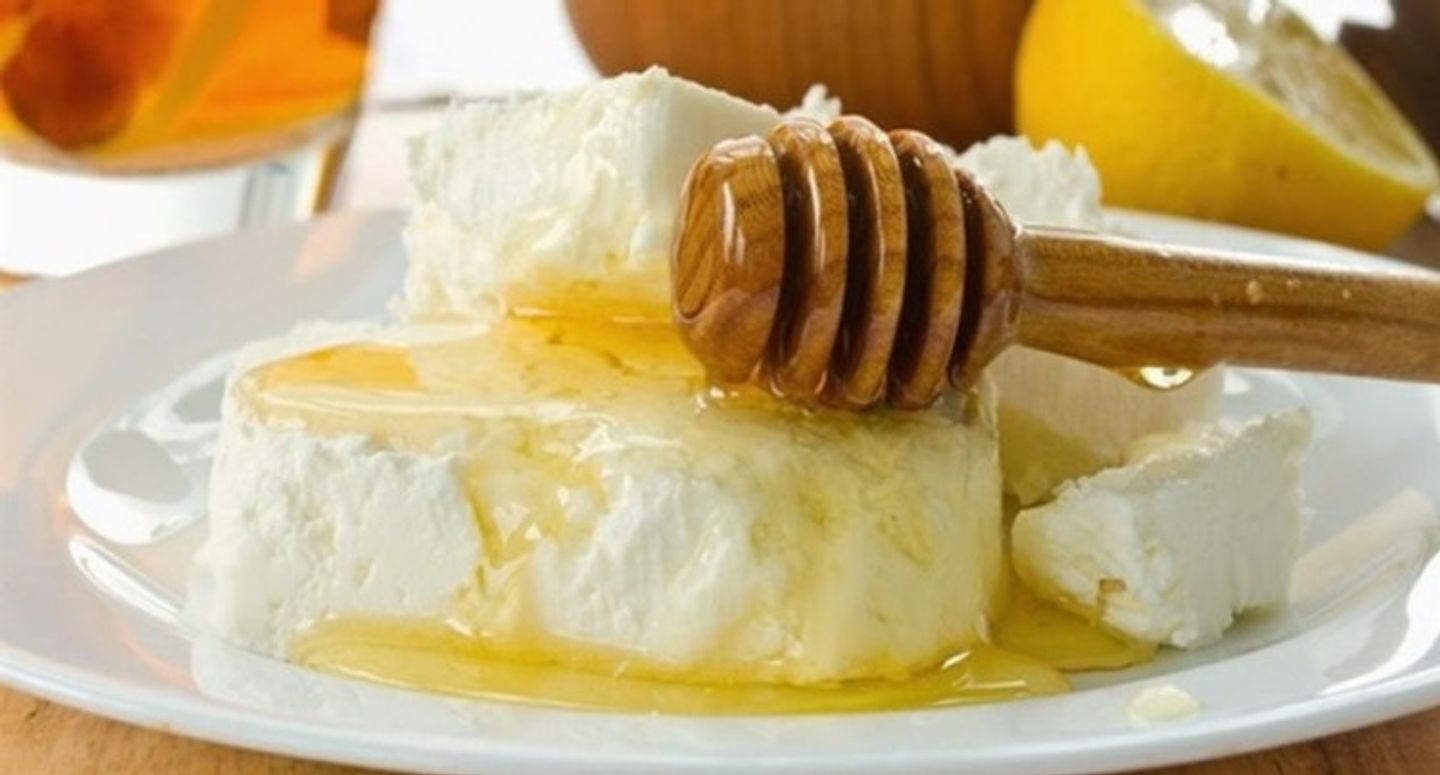 Labnah W Honey Sandwich