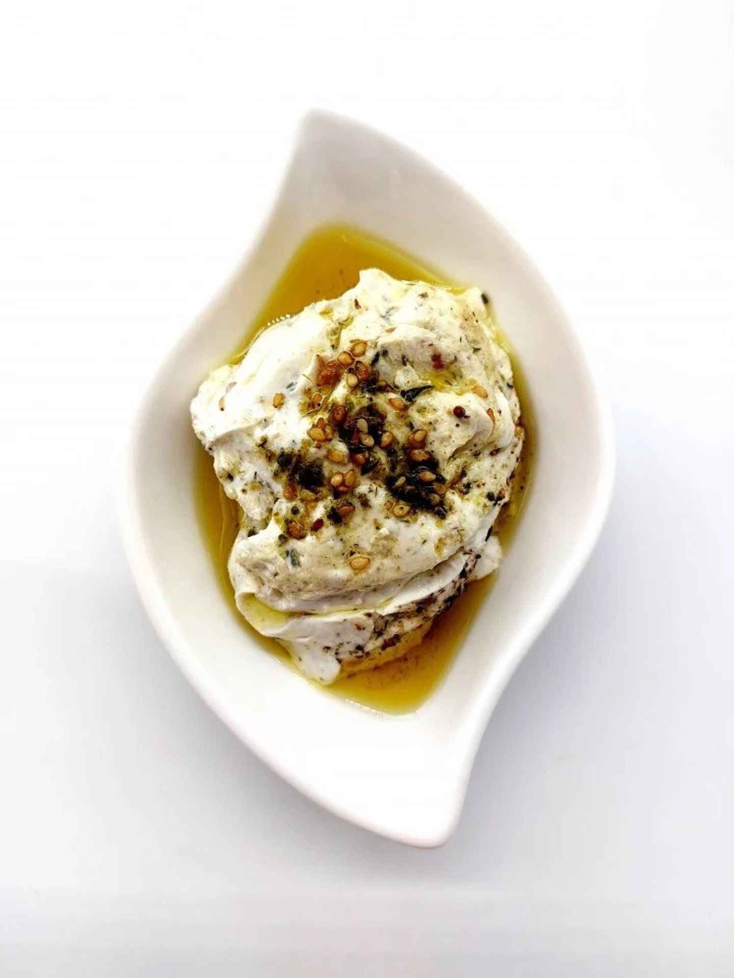 Labnah With Zattar Dish