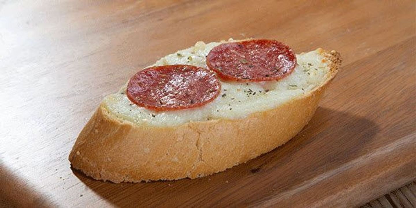 Pepperoni Bread 4 Pcs