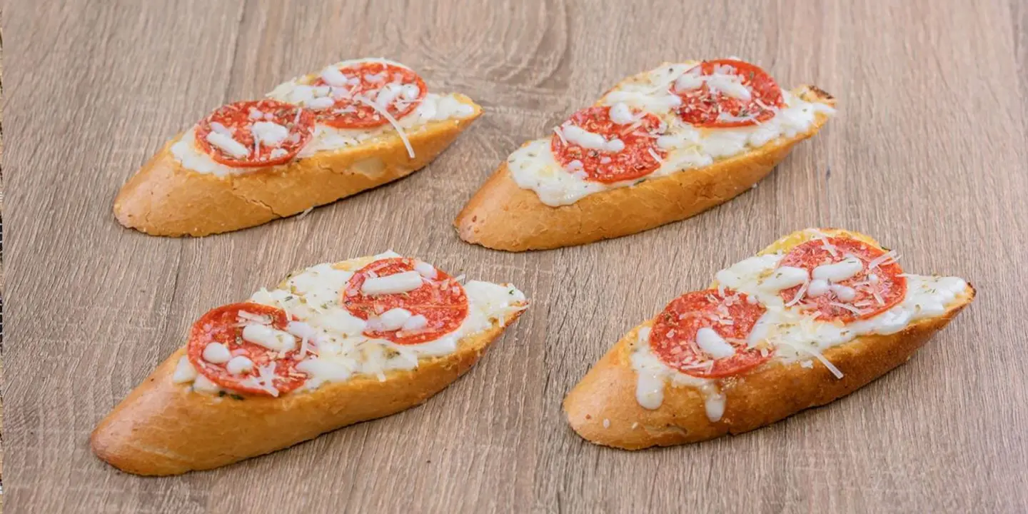 خبز ببروني 4 قطع