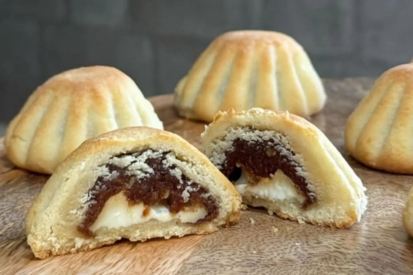 معمول تمر بالقشطة