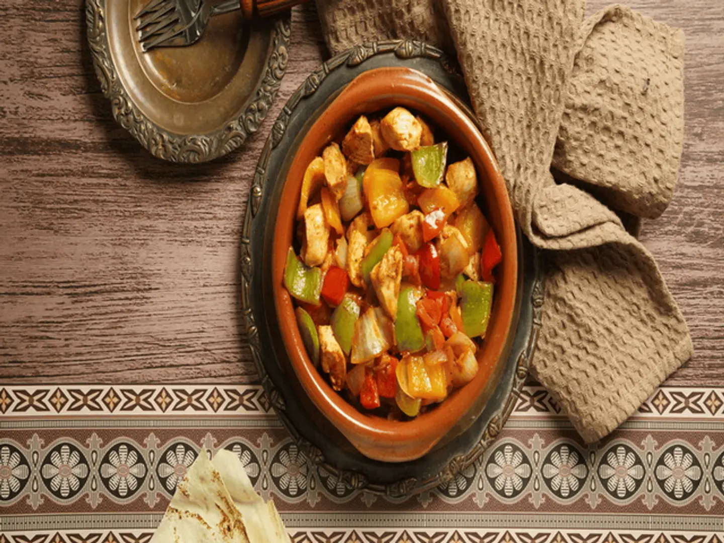 فخارة دجاج بالجبن