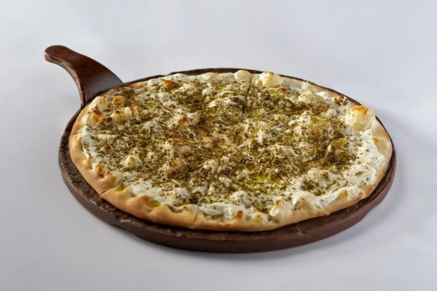 منقوشة لبنة بالزعتر