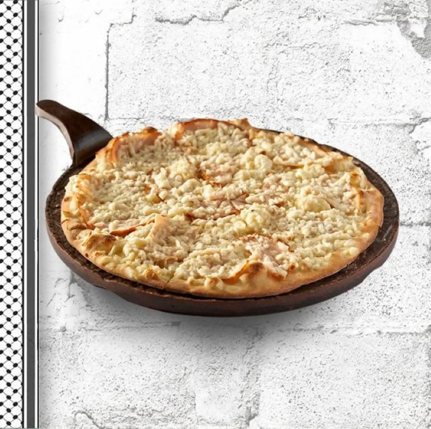 منقوشة تركي وجبنة عكاوي