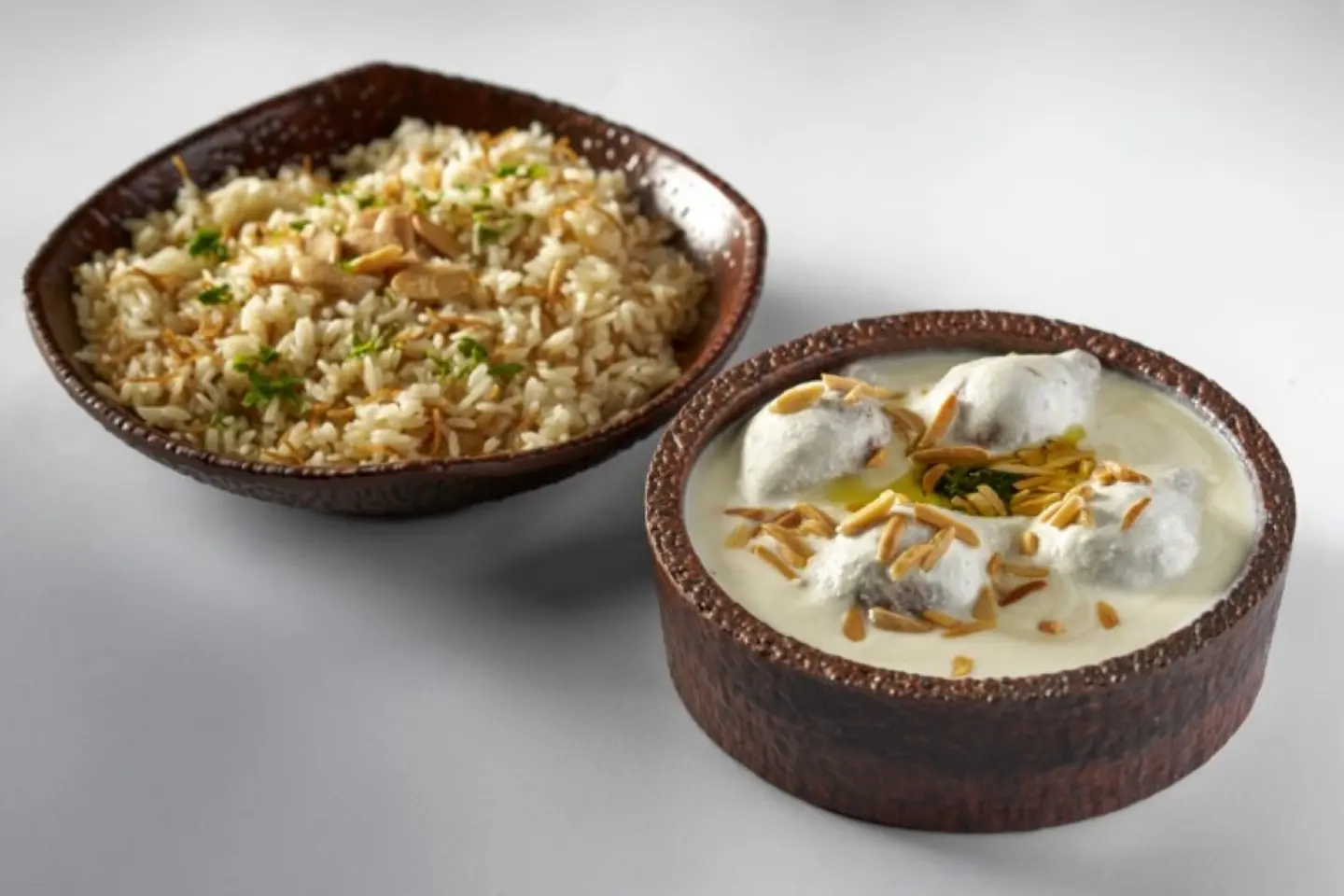 فخارة كبة باللبن مع طبق ارز